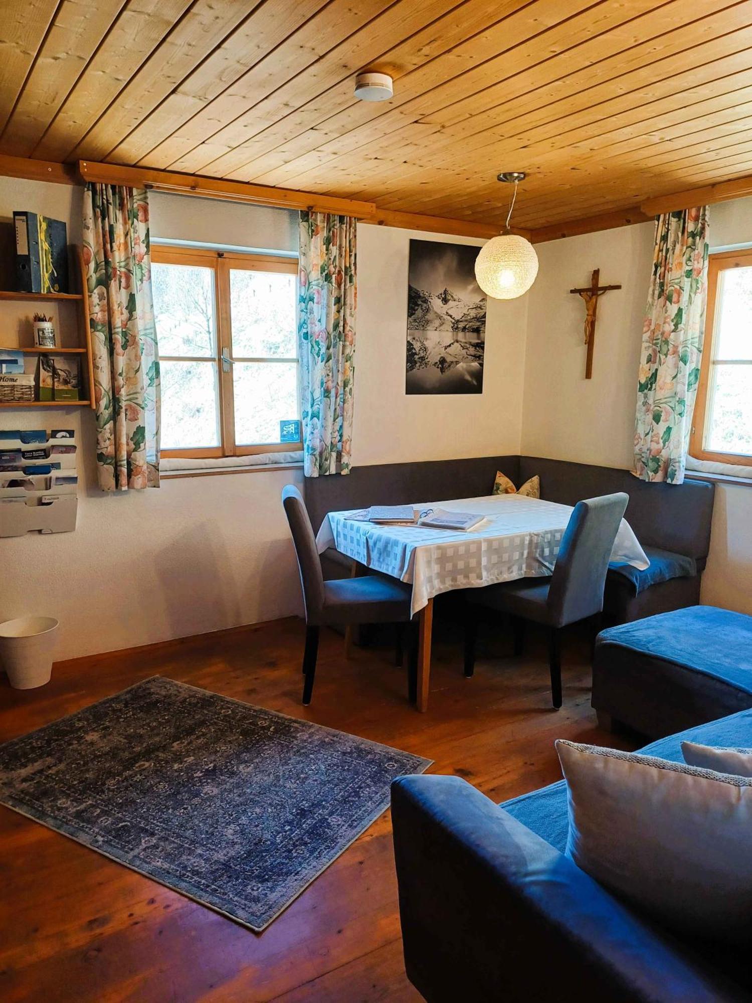 Apartmán Haus Kathrein Fliess Exteriér fotografie